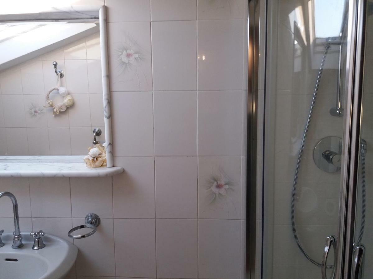 Splendida E Incantevole Casa A Due Passi Dal Mare فياريجيو المظهر الخارجي الصورة