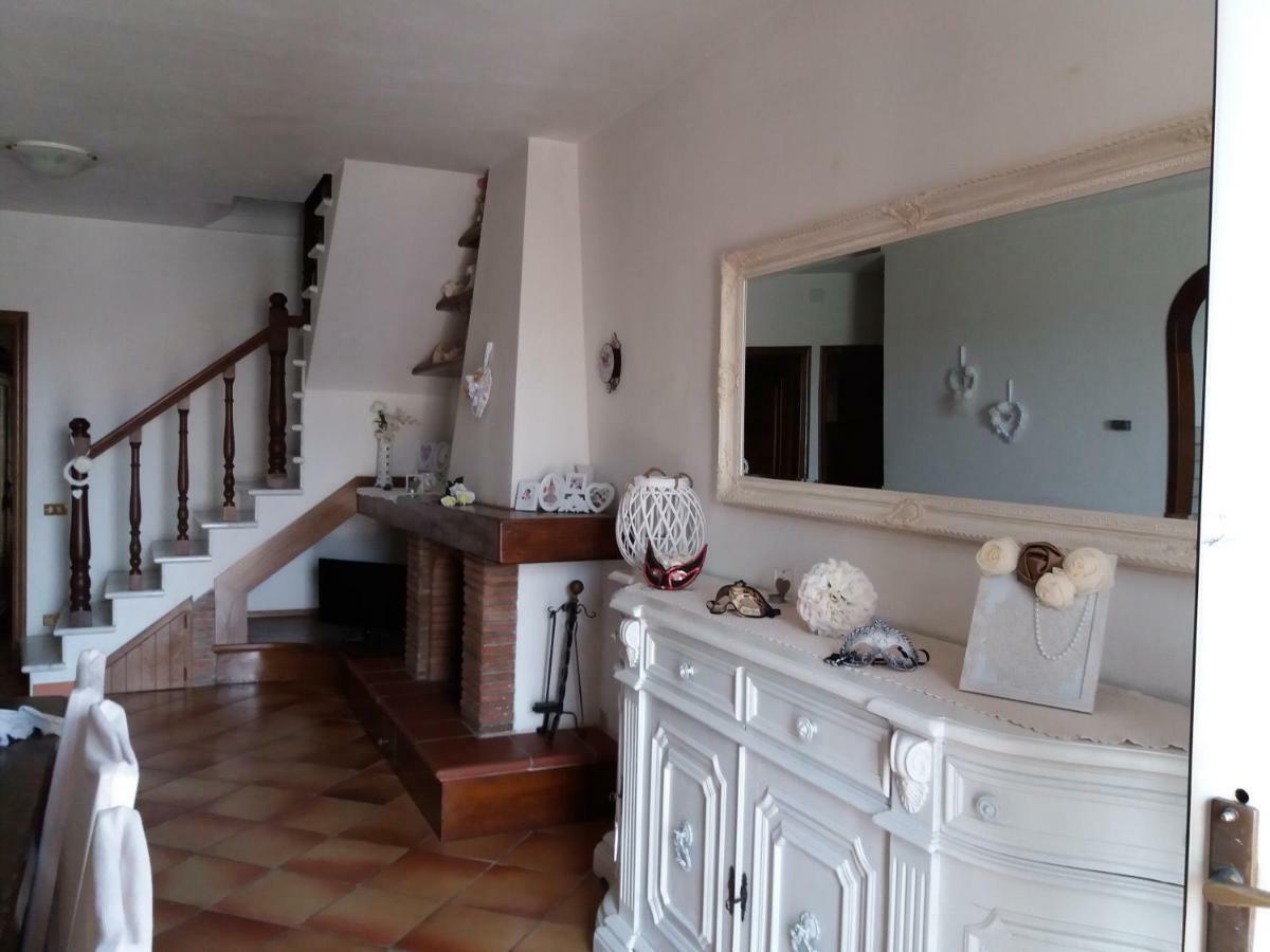 Splendida E Incantevole Casa A Due Passi Dal Mare فياريجيو المظهر الخارجي الصورة